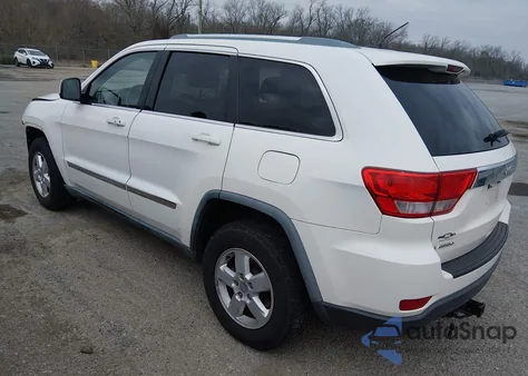 2011 Jeep Grand Cherokee Laredo z USA, uszkodzony, nr VIN 1J4RS4GG6BC568695